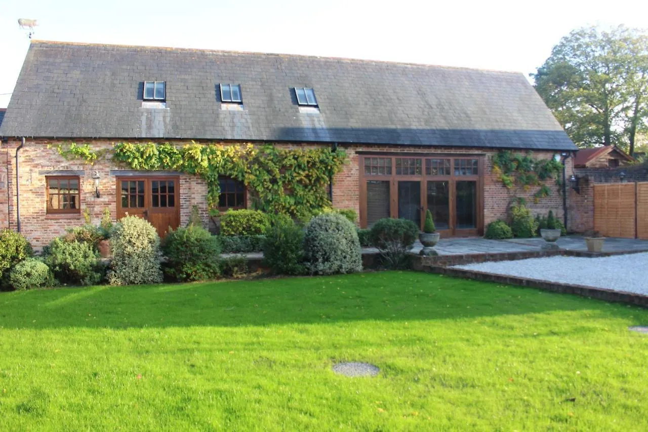 Grade 2 Listed Barn On The Edge Of Bournemouth And The New Forest Villa