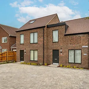 https://citystay-finch-house.cambridgehotelsuk.com