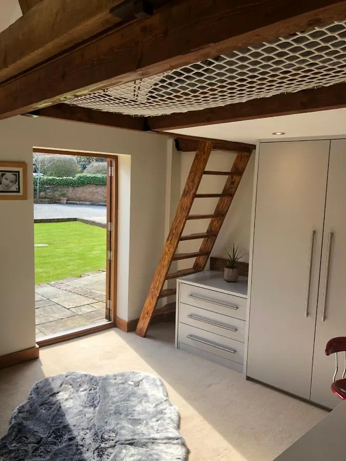 Grade 2 Listed Barn On The Edge Of Bournemouth And The New Forest Villa 0*,  United Kingdom